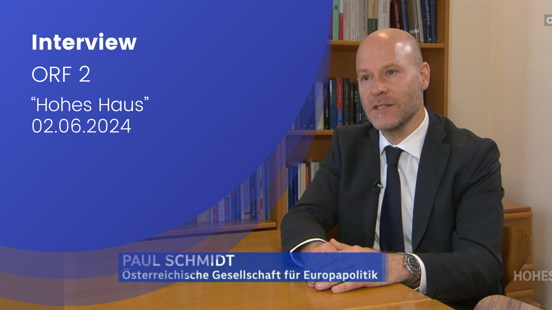 Paul Schmidt ist im Bild zu sehen. Er trägt einen Anzug. EU-Wahl; national; Österreicher:innen; Wahlrecht;